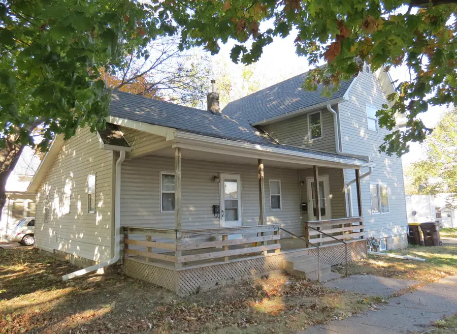 302 E Maple Street, Maquoketa, IA 52060 - Image #2