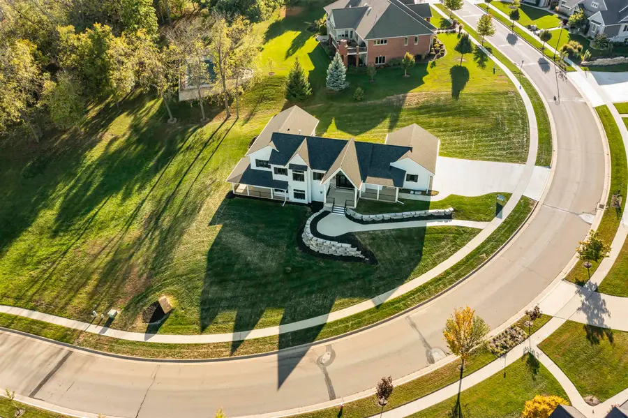 1730 Creek Wood Drive, Dubuque, IA 52003 - Image #3