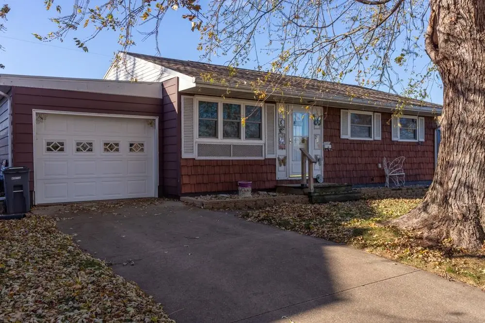 2399 Trygg Drive, Dubuque, IA 52001 - Image #1