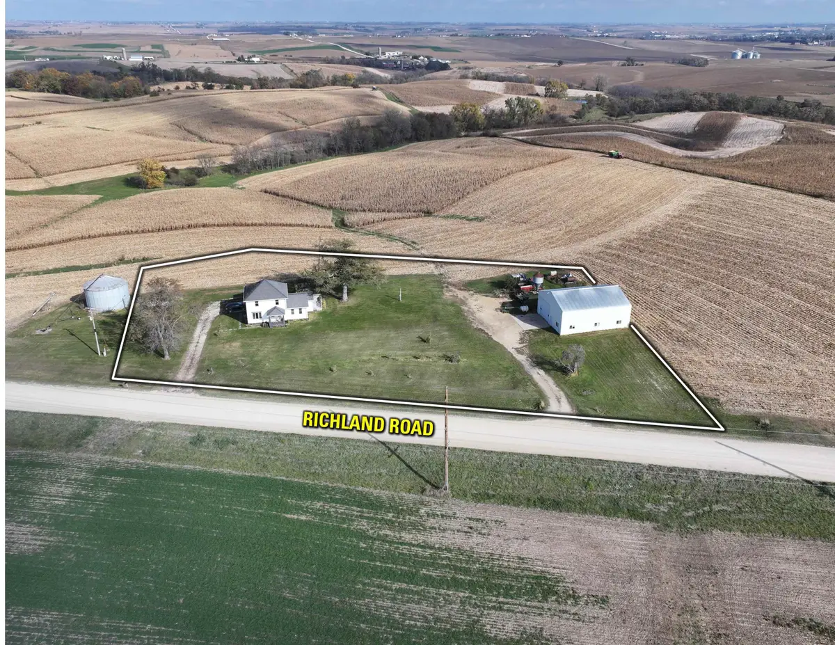 9162 Richland Road, Cascade, IA 52033 - #1