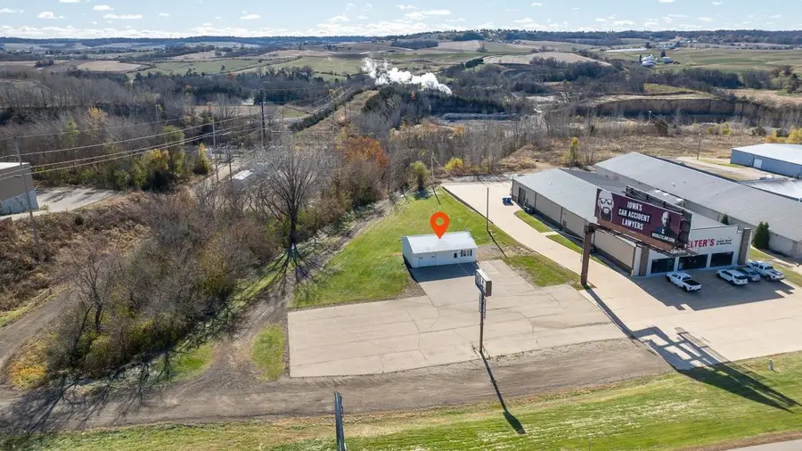 4400 Dodge Street, Dubuque, IA 52003 - Image #2