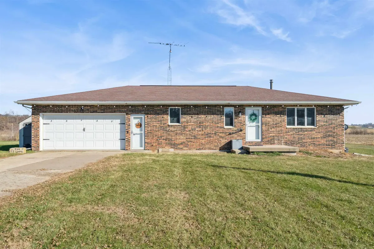 1442 N 136 Highway, Cascade, IA 52033 - #1