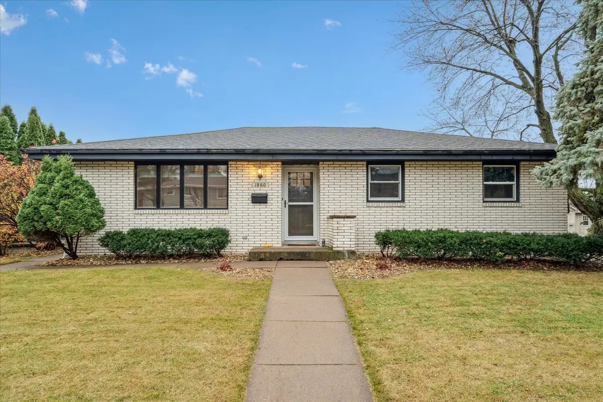 1860 Carter Road, Dubuque, IA 52001 - #1