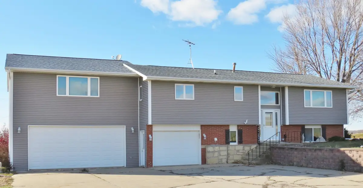 2120 174th Avenue, Maquoketa, IA 52060 - Image #1