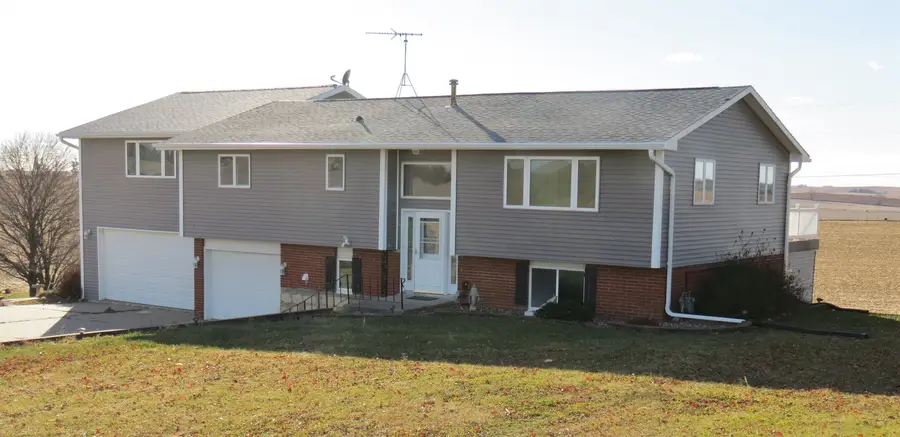 2120 174th Avenue, Maquoketa, IA 52060 - Image #2