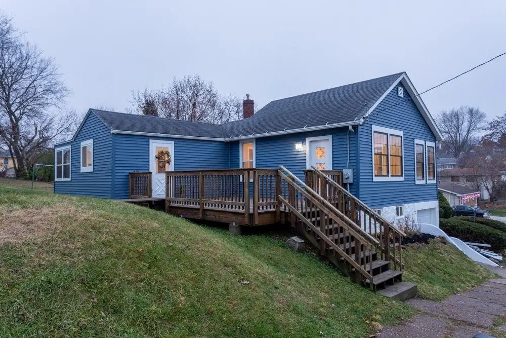 1090 Edina Street, Dubuque, IA 52001 - Image #1