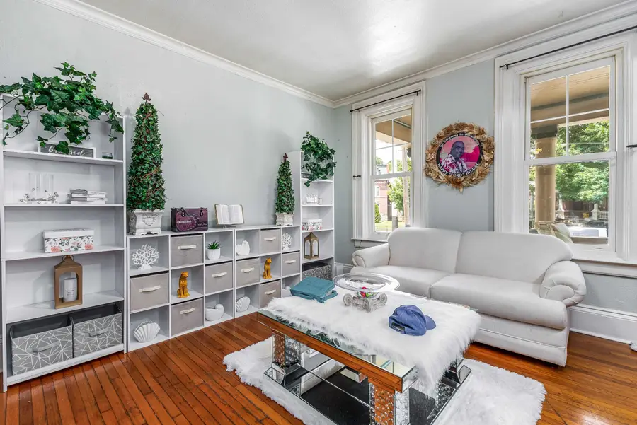 364 W Locust Street, Dubuque, IA 52001 - Image #3