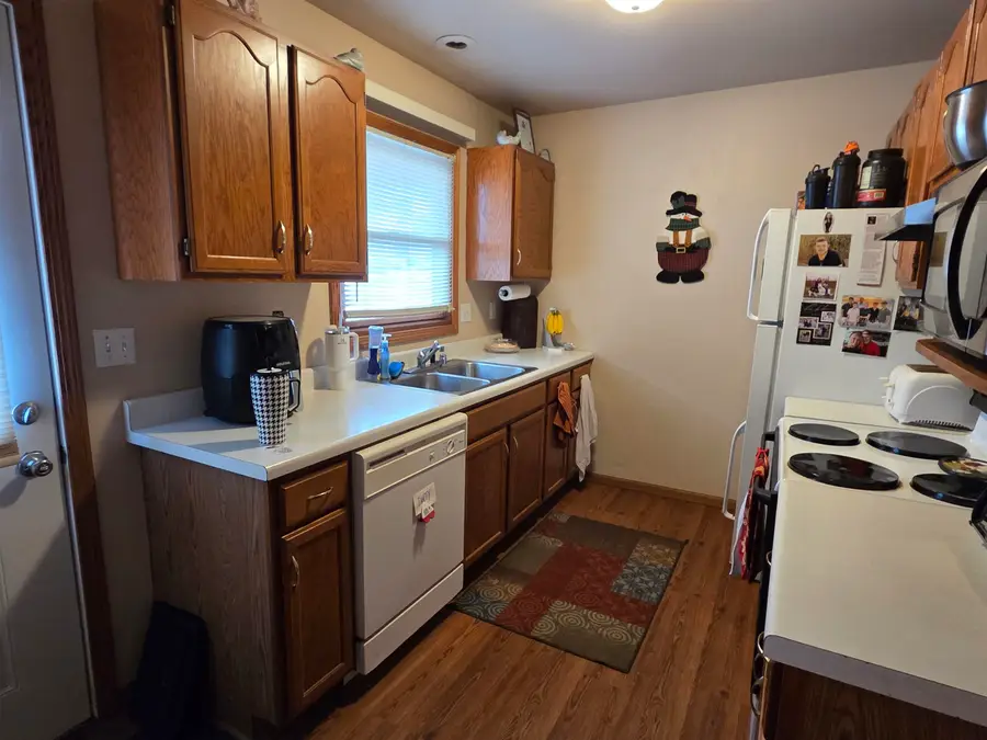 4416 Camelot Drive, Dubuque, IA 52002 - Image #3