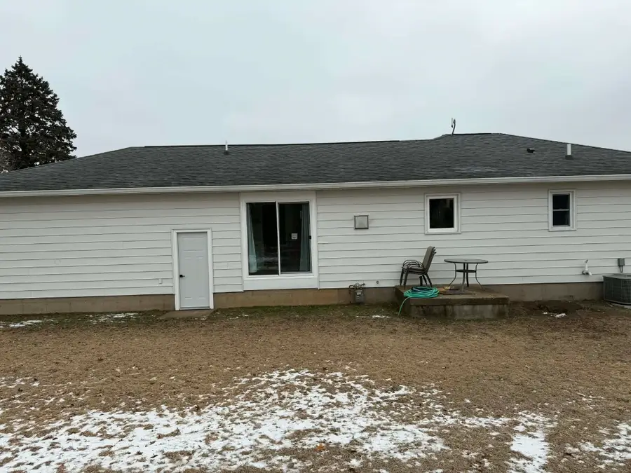 10117 Boleyn Road, Dubuque, IA 52001 - Image #2