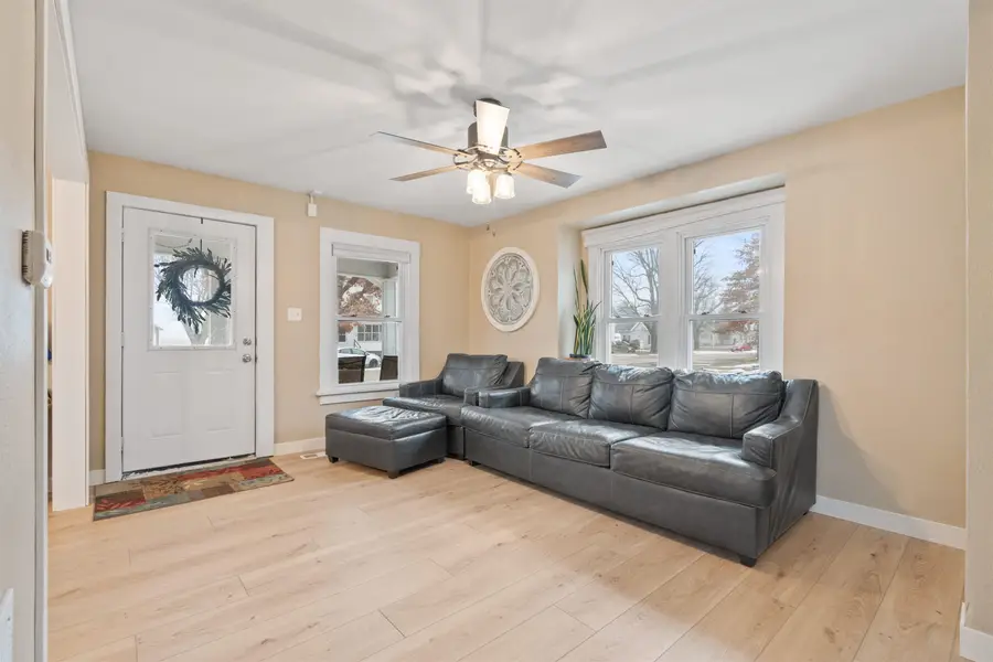 115 S Main Street, Dundee, IA 52038 - Image #2