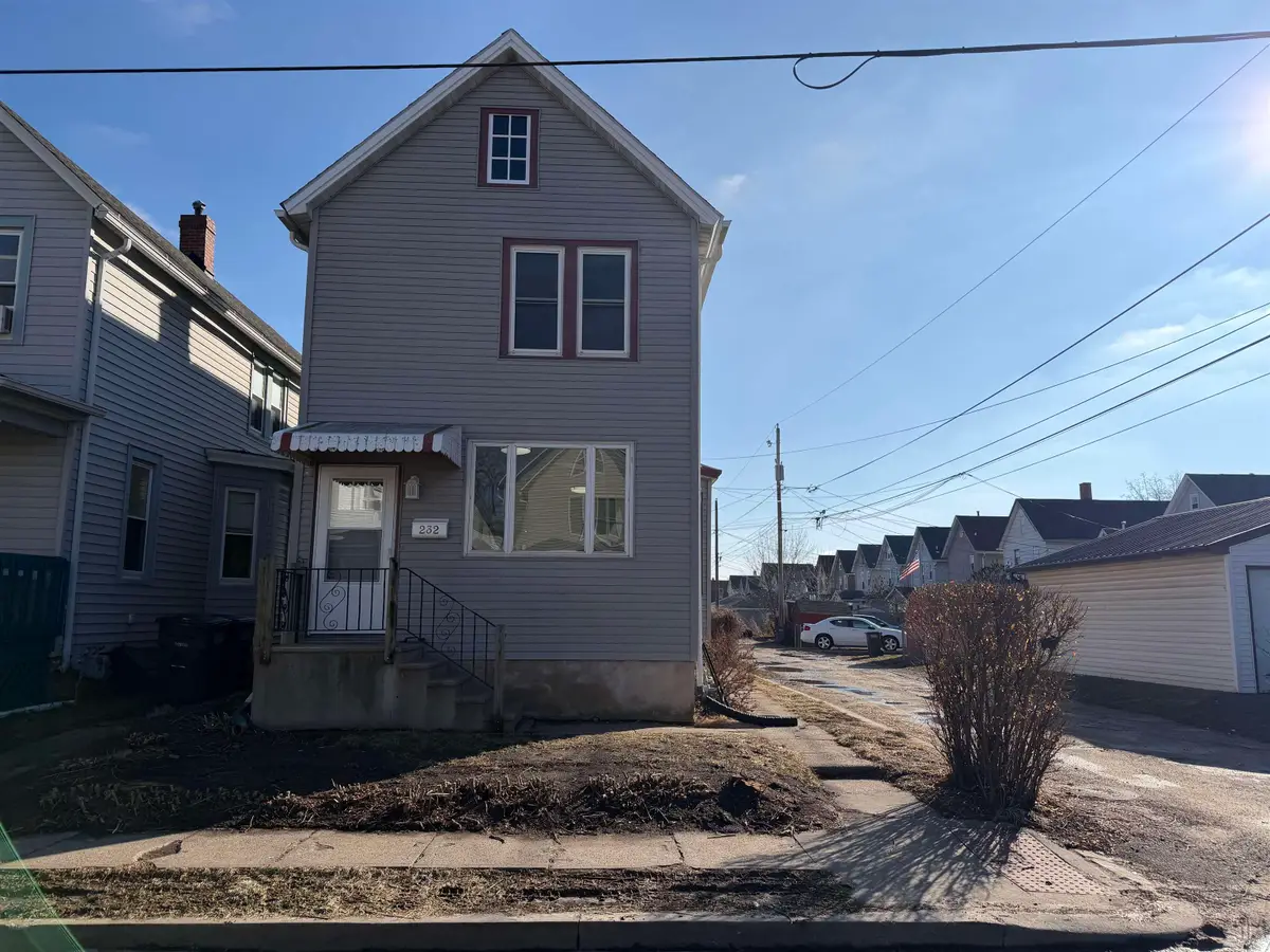 232 E 27th street Street, Dubuque, IA 52001 - Image #1