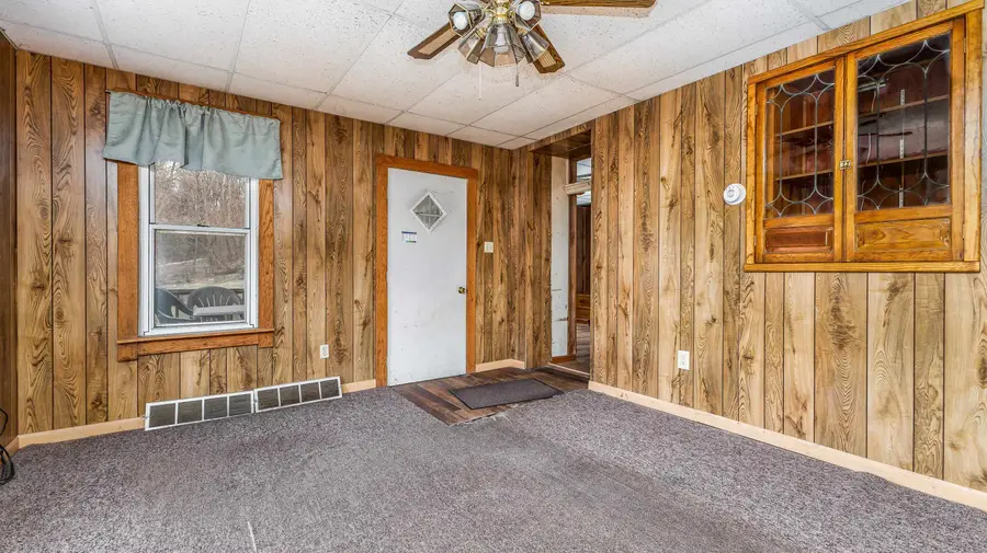 870 Kaufmann Avenue, Dubuque, IA 52001 - Image #3