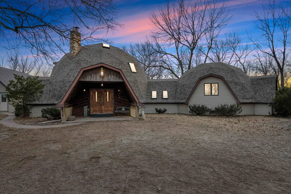 11250 Natalie Lane, Dubuque, IA 52003 - Image #1