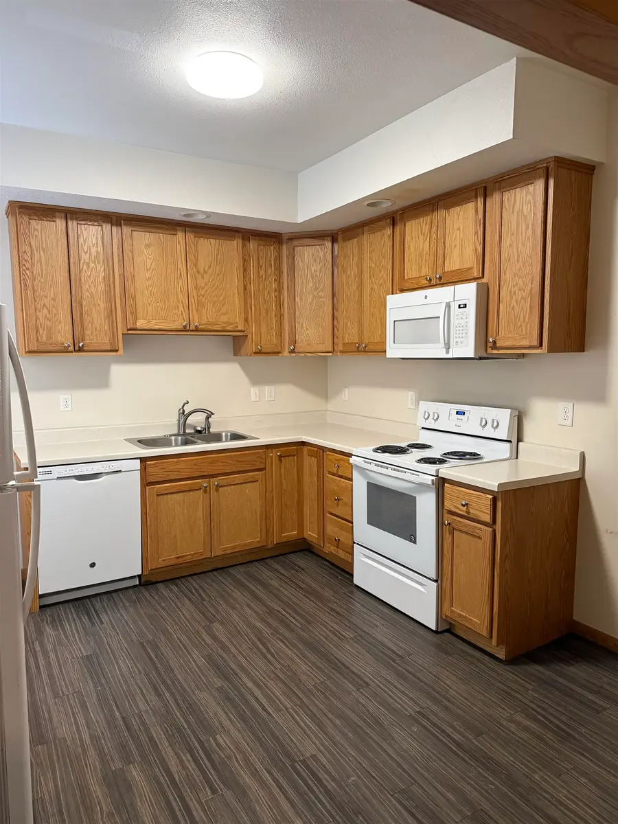 850 Alpine Street, Dubuque, IA 52001 - Image #2