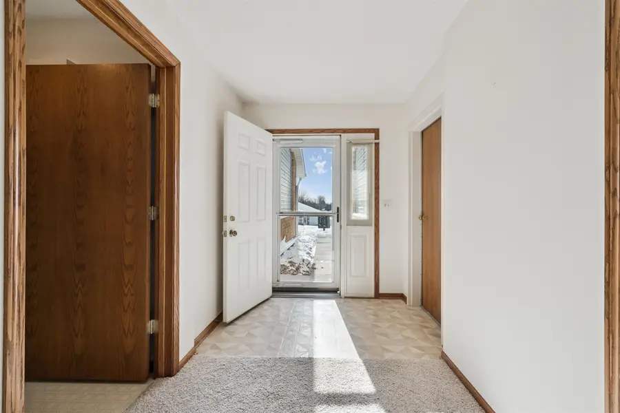 2315 Pasadena Drive, Dubuque, IA 52001 - Image #3