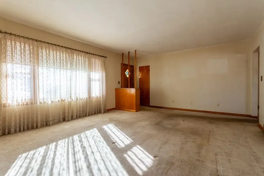 3085 Kaufmann Avenue, Dubuque, IA 52001 - Image #3