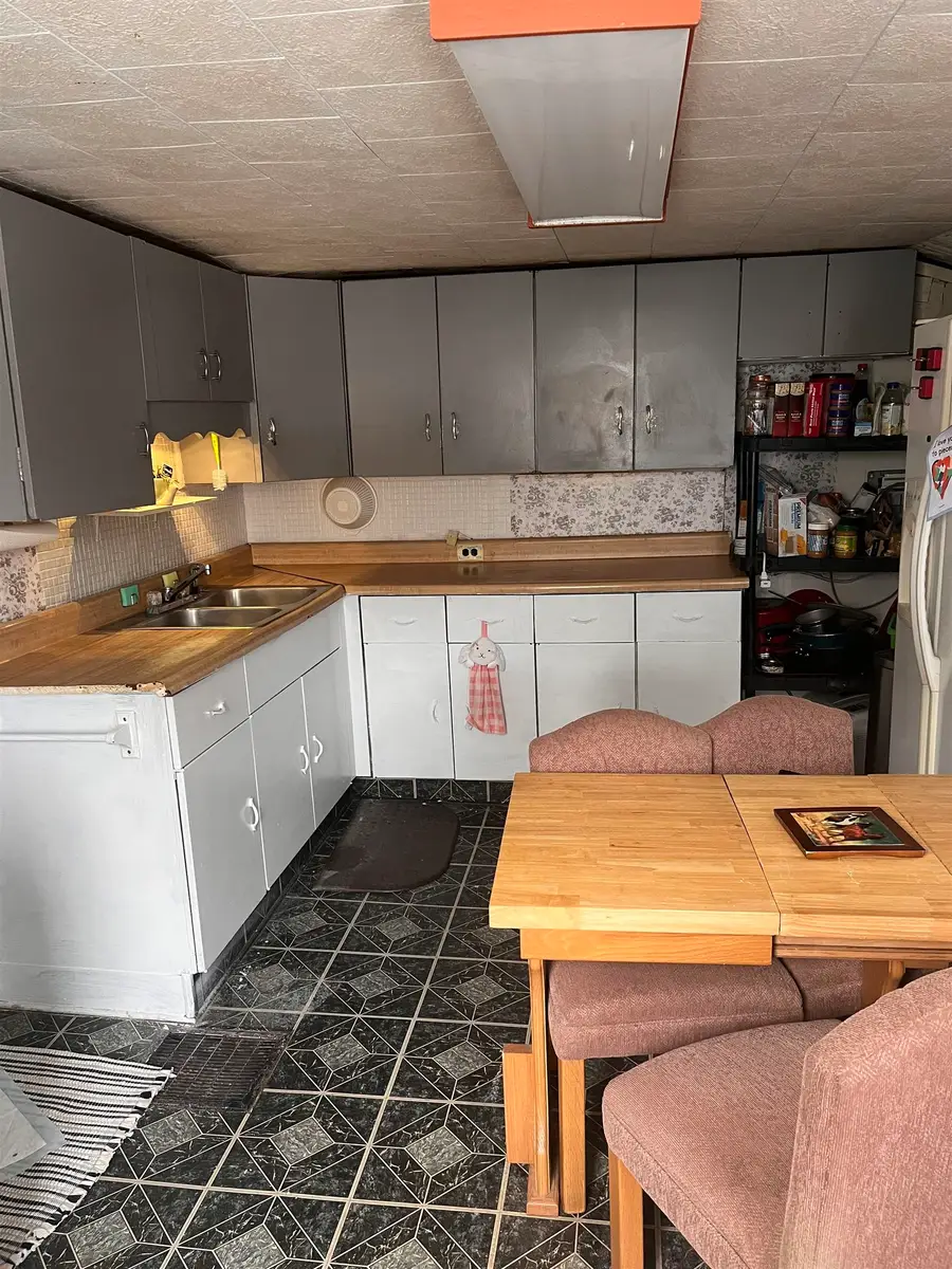 271 Valeria Street, Dubuque, WI 52001 - Image #3