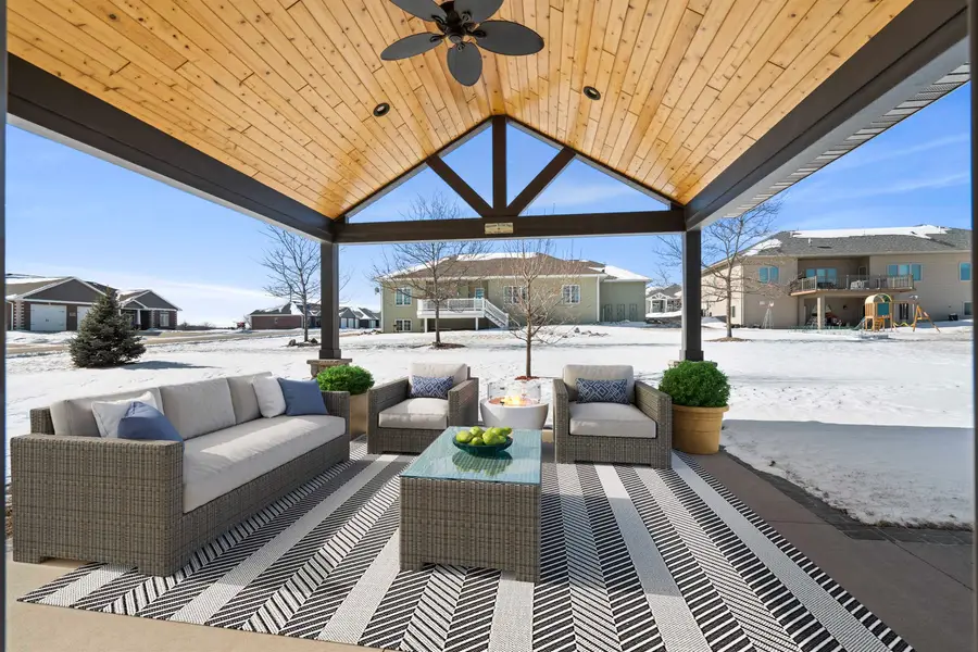 1132 SE 18th Street, Dyersville, IA 52040 - Image #3