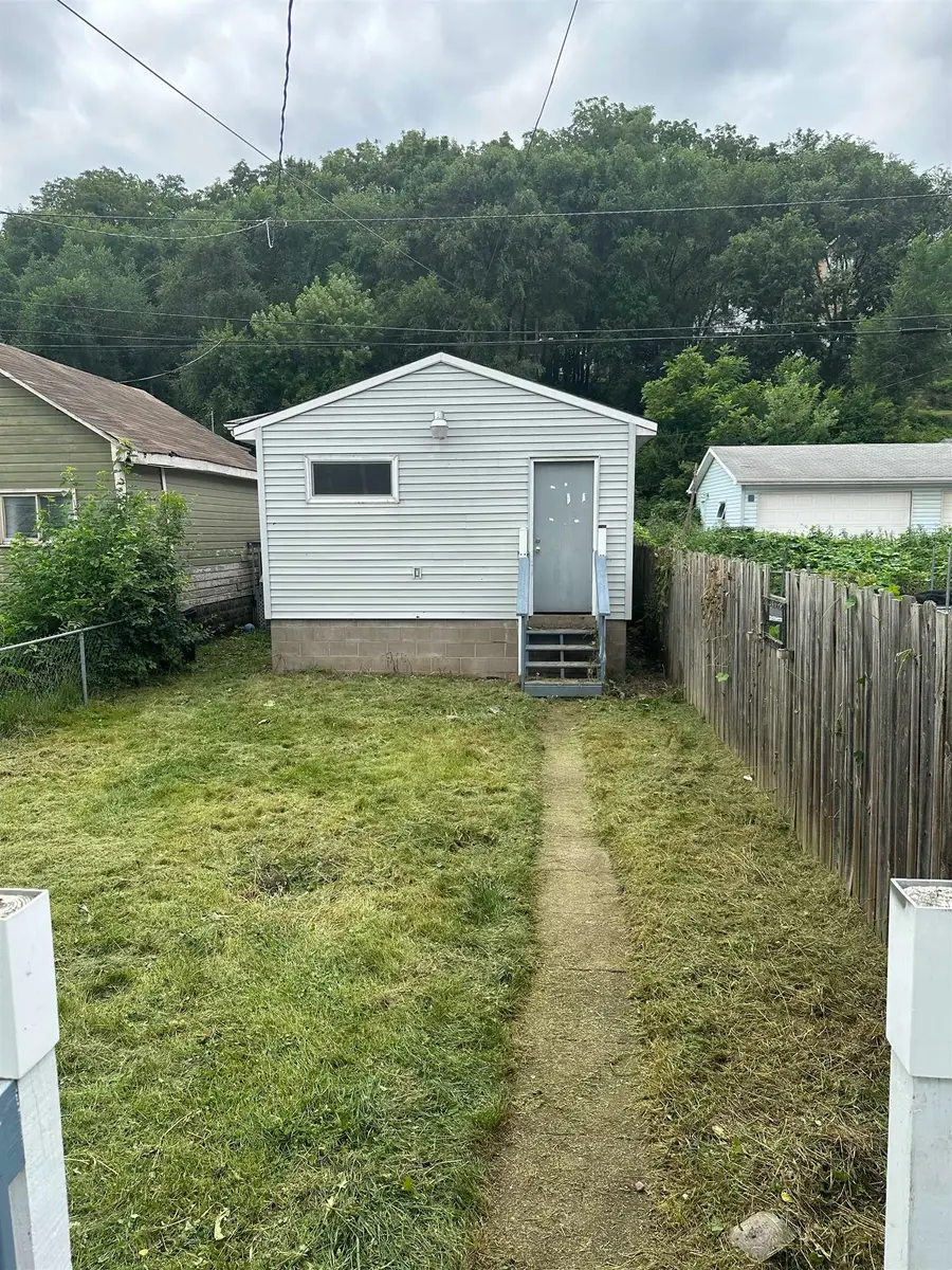 1223 Lincoln Avenue, Dubuque, IA 52001 - Image #3