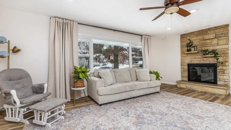 2147 Orchard Drive, Dubuque, IA 52001 - Image #3