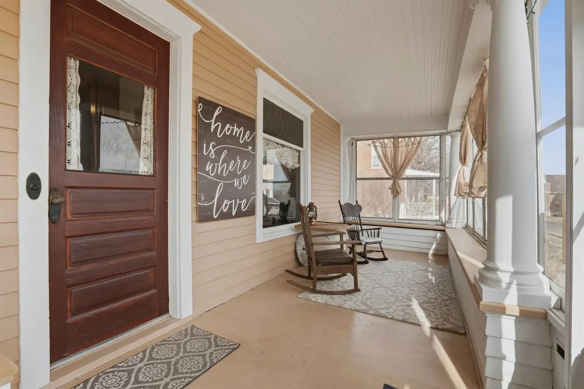 212 S Chestnut Street, Monticello, IA 52310 - #1