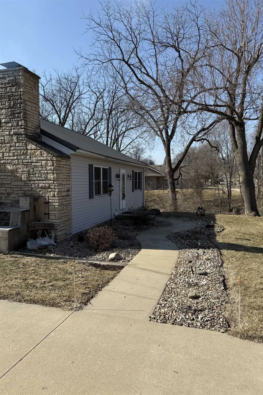 611 E 1st Street, Anamosa, IA 52205 - #2
