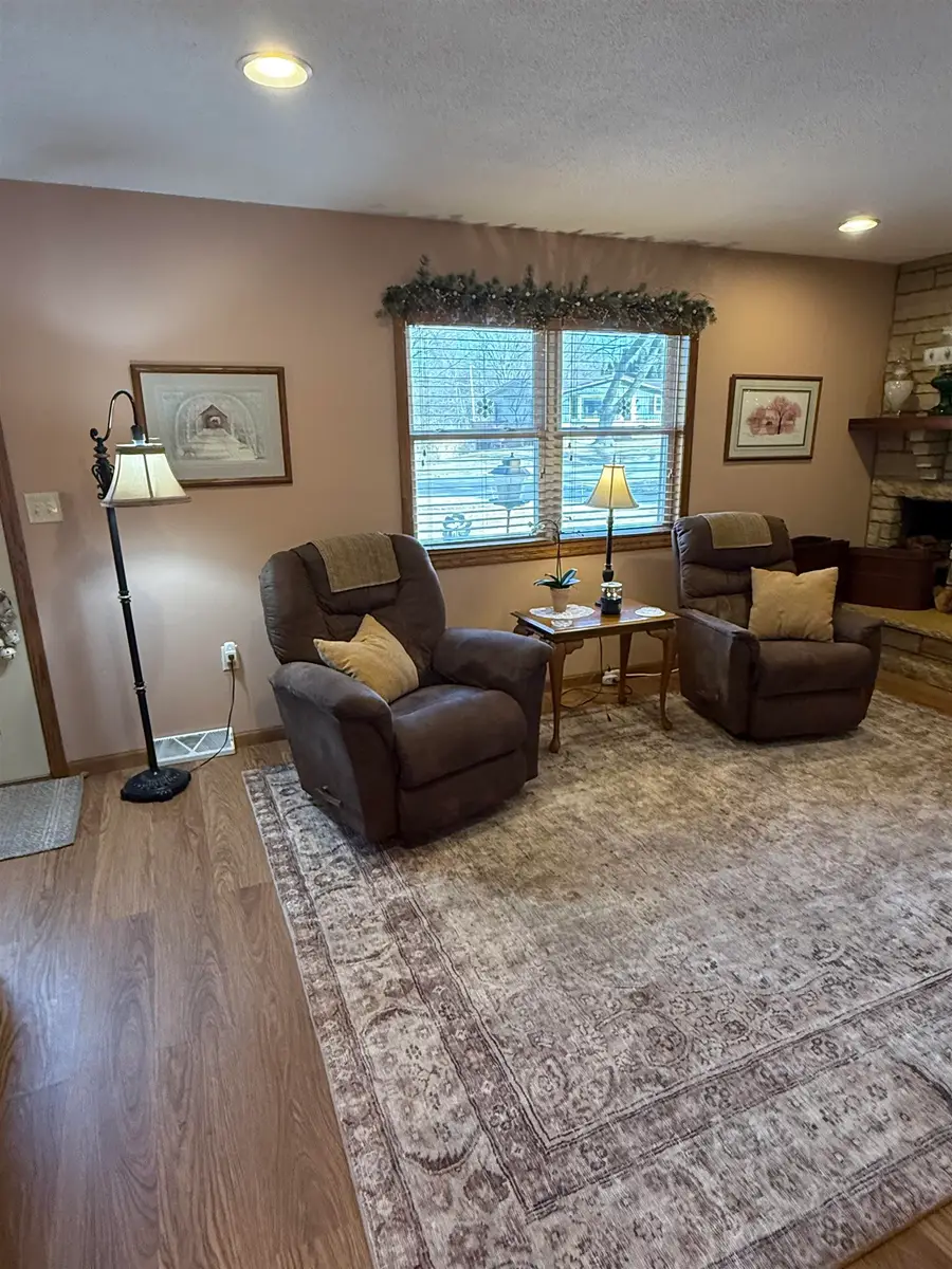 611 E 1st Street, Anamosa, IA 52205 - #3