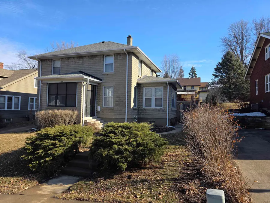 1086 Wood Street, Dubuque, IA 52001 - #3