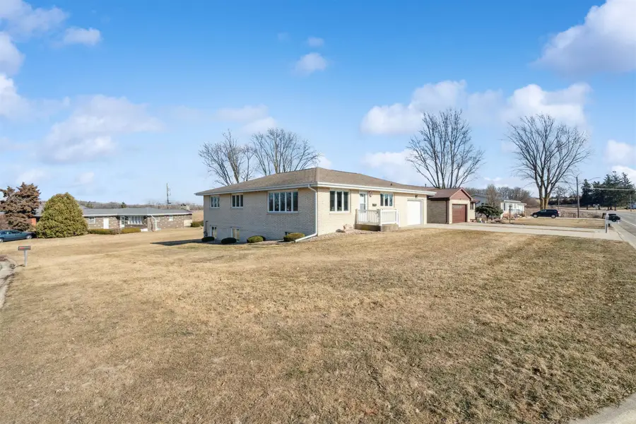 1706 SE 2nd Avenue, Dyersville, IA 52040 - #3