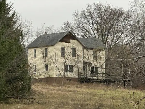 1598 Curry Boulevard, Fairbank, IA 50629