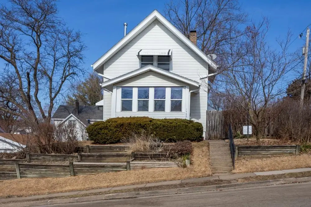 1365 Solon Street, Dubuque, IA 52001 - #1