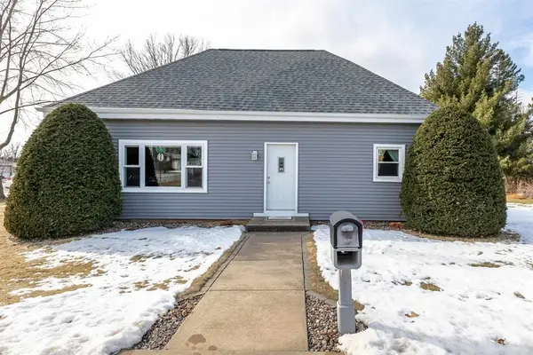 1010 N Elm Street, Platteville, WI 53818