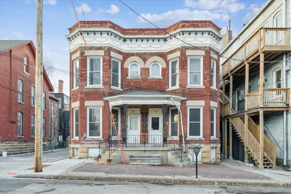 25-27 W 15th Street, Dubuque, IA 52001