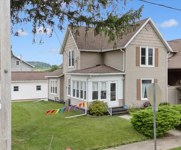 616 Elk Street, Sabula, IA 52070