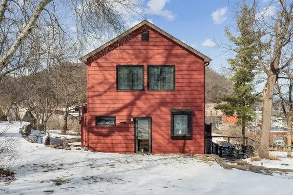 207 Point Anne Lane, McGregor, IA 52157