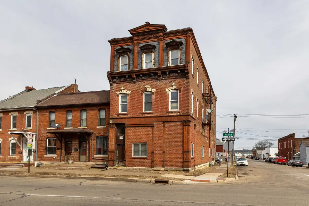 1902 White Street, Dubuque, IA 52001 - #1