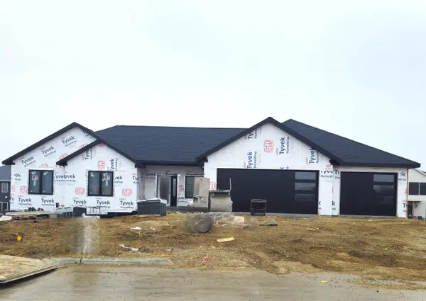 441 Gavin Circle, Peosta, IA 52068