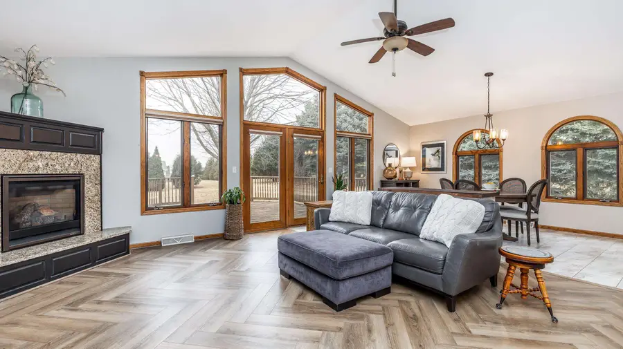 10699 Blue Jay Drive, Peosta, IA 52068 - #3