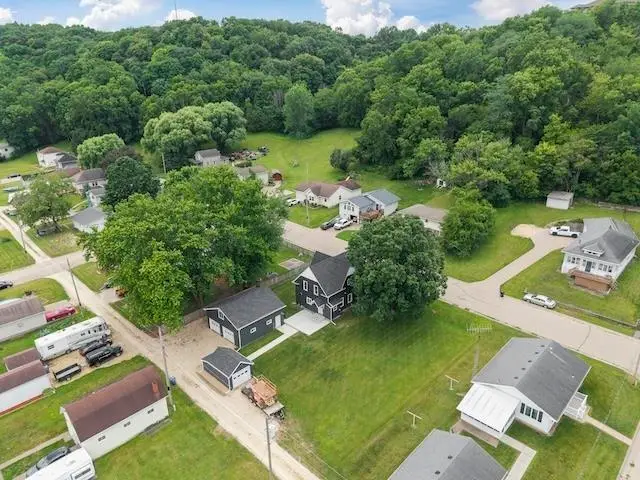 1103 Mulberry Street, Bellevue, IA 52031 - #3