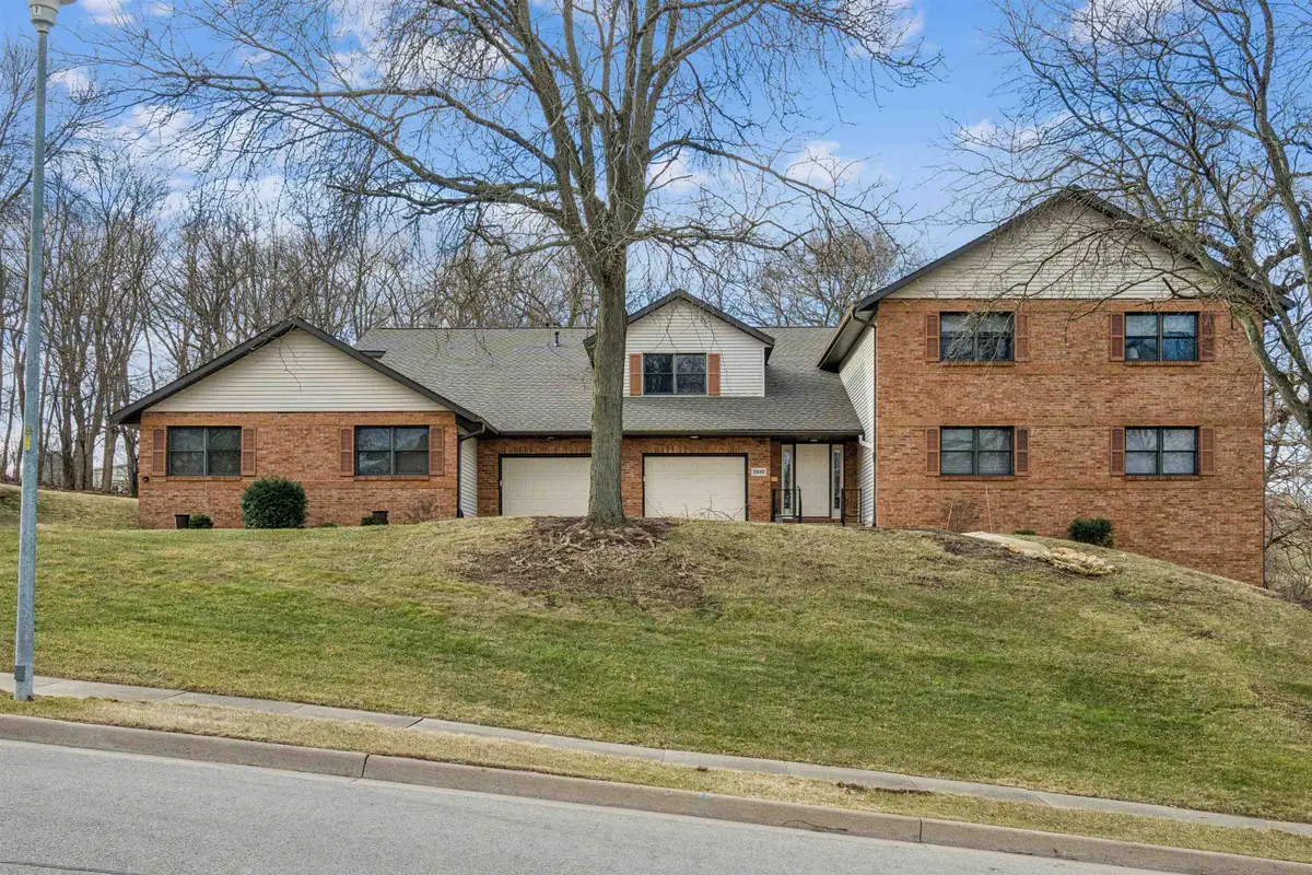 2690 Renaissance Unit 4 Drive, Dubuque, IA 52001 - #1