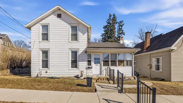 266 Beecher Street, East Dubuque, IL 61025