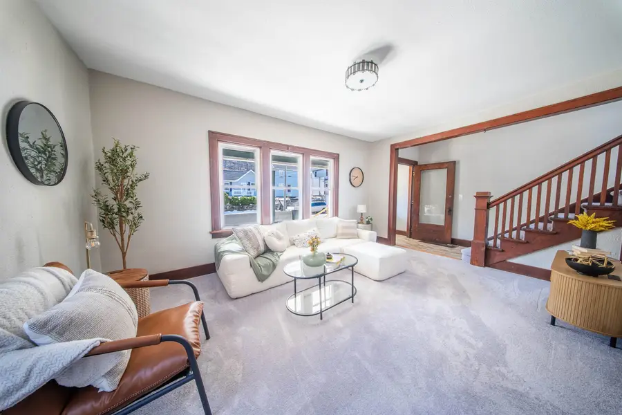 379 Kaufmann Avenue, Dubuque, IA 52002 - #3