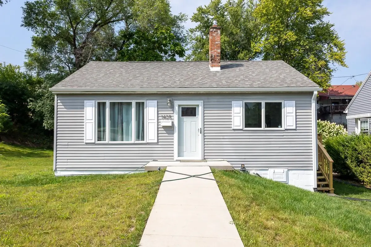 1425 Adair Street, Dubuque, IA 52001 - #1