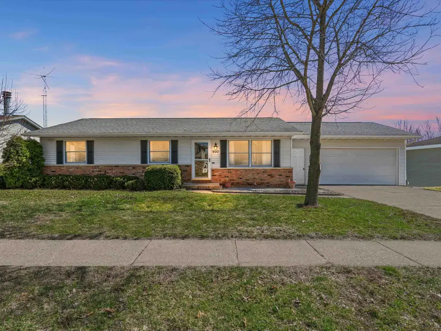 900 Valentine Drive, Dubuque, IA 52003 - #2