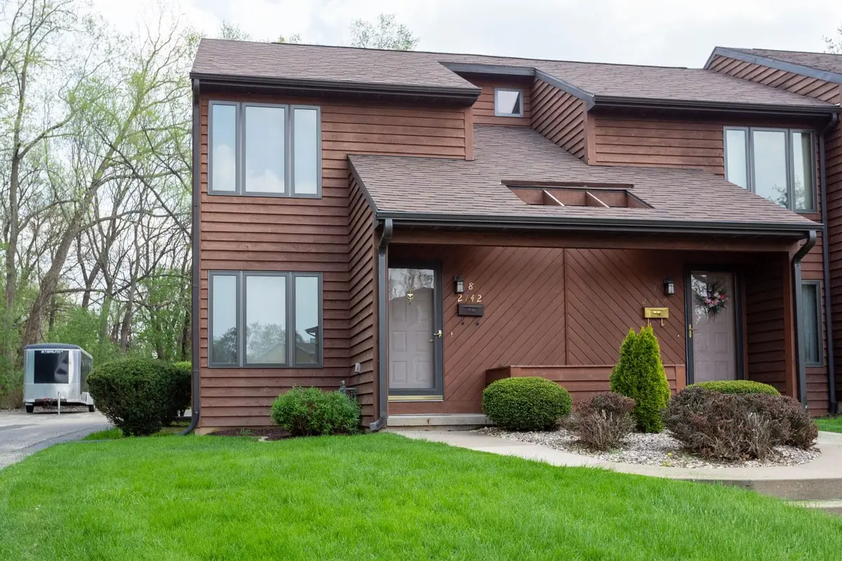 2742 Pleasant View Drive, Dubuque, IA 52001 - #1