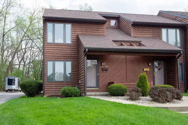 2742 Pleasant View Drive, Dubuque, IA 52001