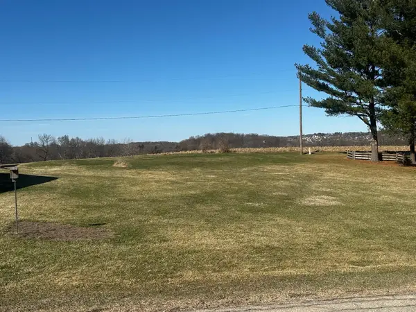 Olympic Heights Street, Dubuque, IA 52001