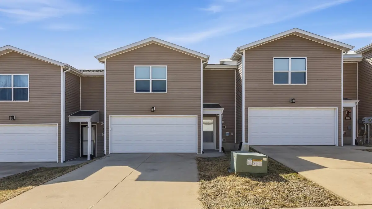 3063 Brunskill Road, Dubuque, IA 52003 - #1