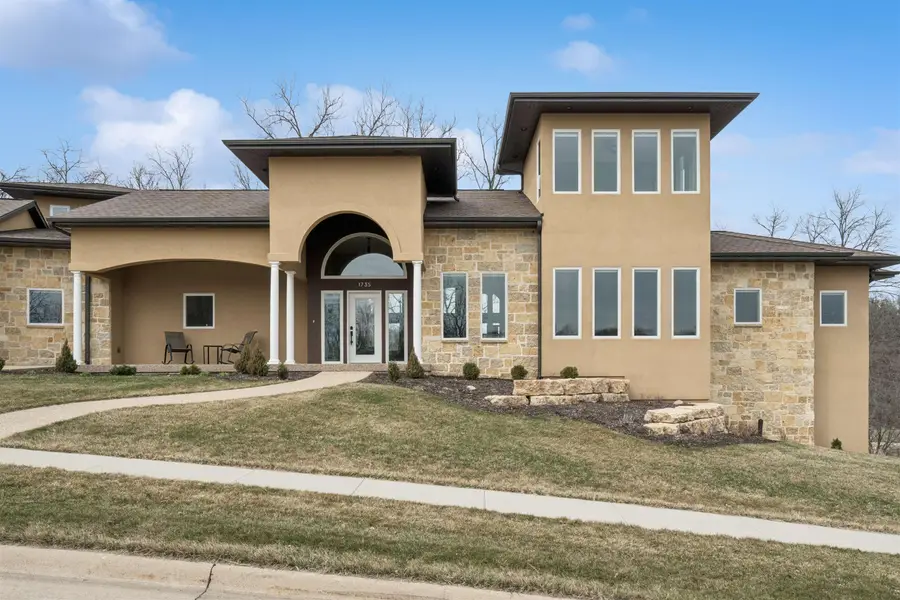 1735 Creek Wood Drive, Dubuque, IA 52003 - #2