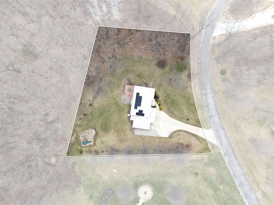 10837 Golden Oaks Court, Dubuque, IA 52003 - #2